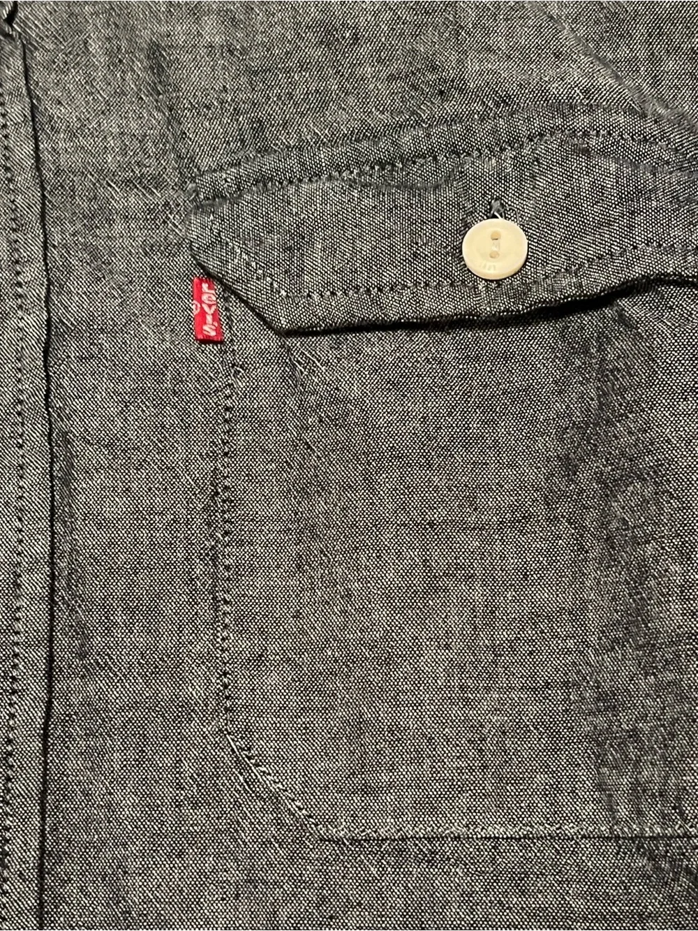Levis lightweight chambray
